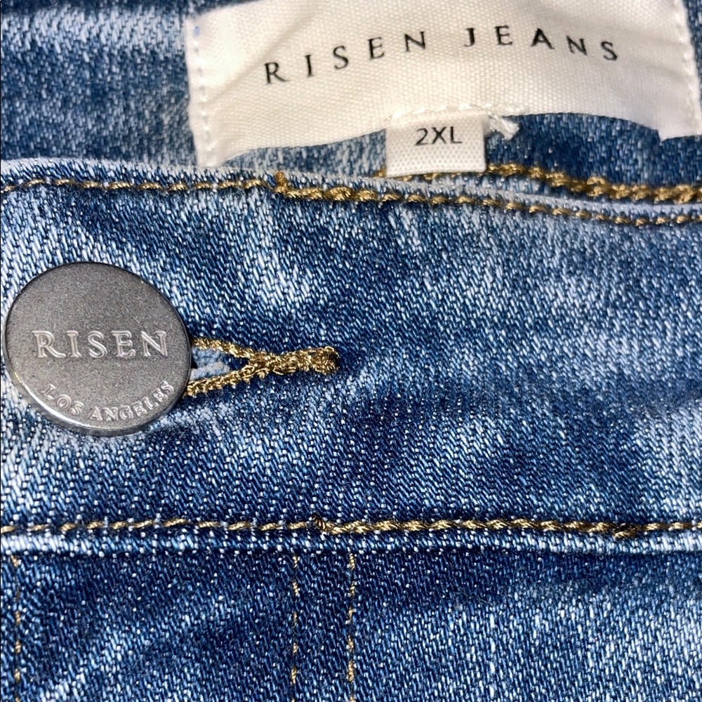 NWOT! Risen Trendy Distressed Blue Cropped Jeans, 2XL - Picture 3 of 7